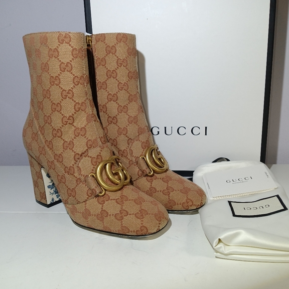 GUCCI MARMONT GG MONOGRAM ANKLE BOOTS BEIGE/RUST SZ 38.5 - Picture 1 of 16